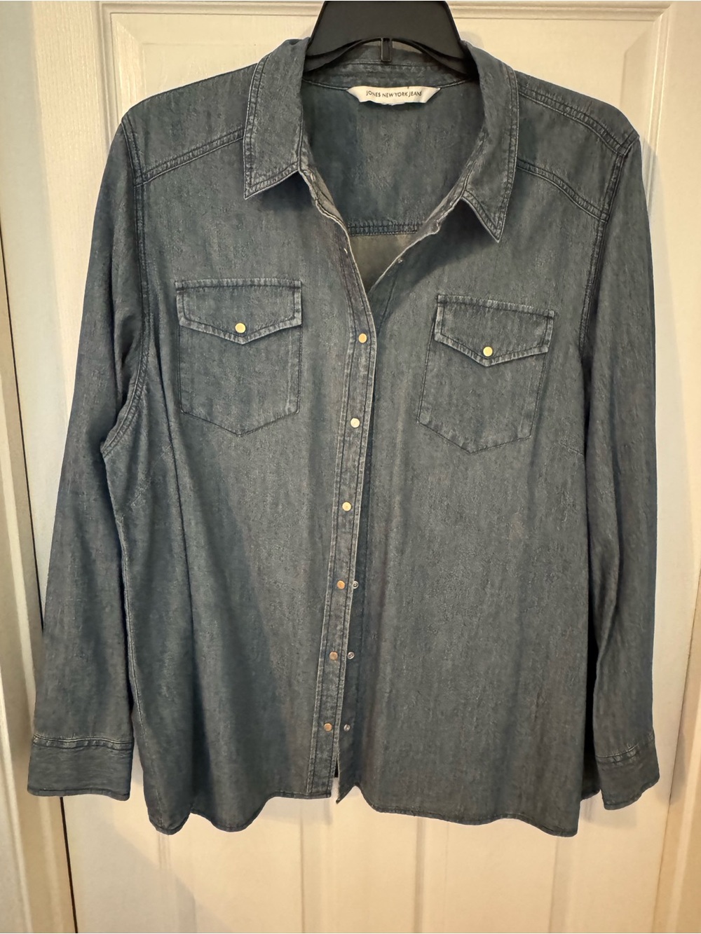 Jones New York Jeans Shirt (Size 2X). EUC - Picture 2 of 14